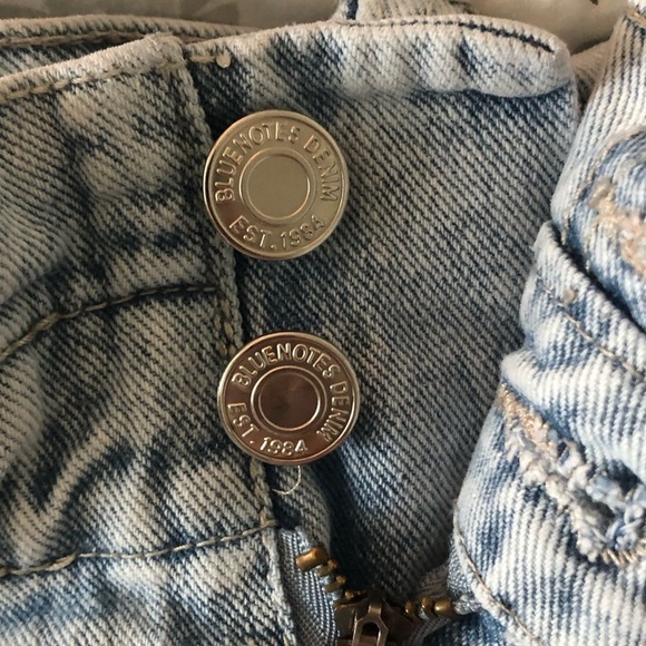 Super HI-RISE paperbag elastic belted waist light wash cotton denim shor… - Picture 9 of 12